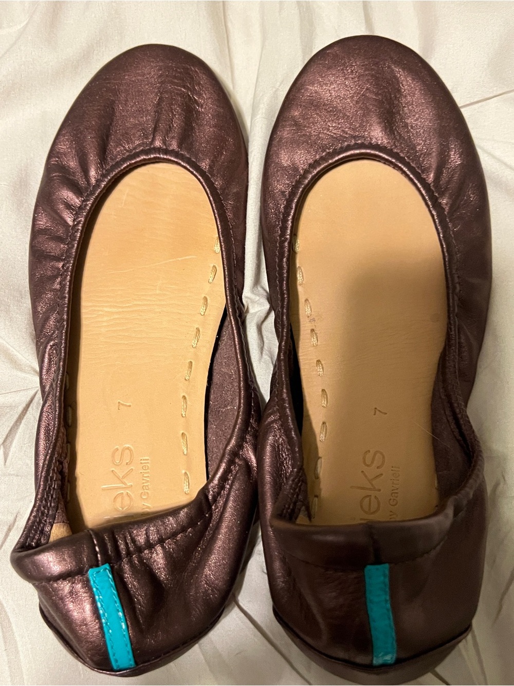 Women’s Raspberry Truffle Tieks - Picture 2 of 6